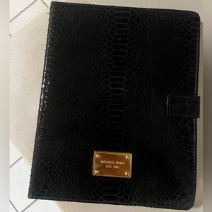 MICHAEL KORS IPAD CASE PROTECTOR